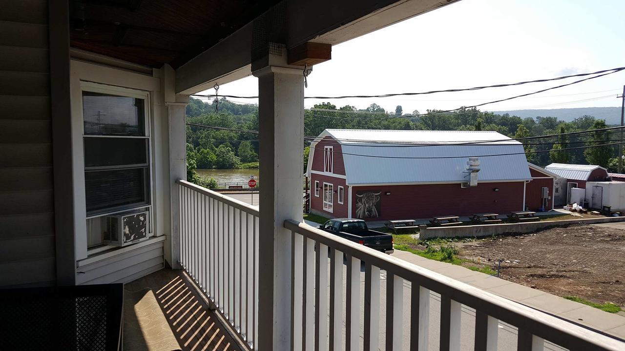 The Bradford Inn Towanda Exterior photo